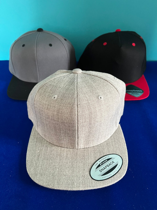 Casquettes modèle Snapback